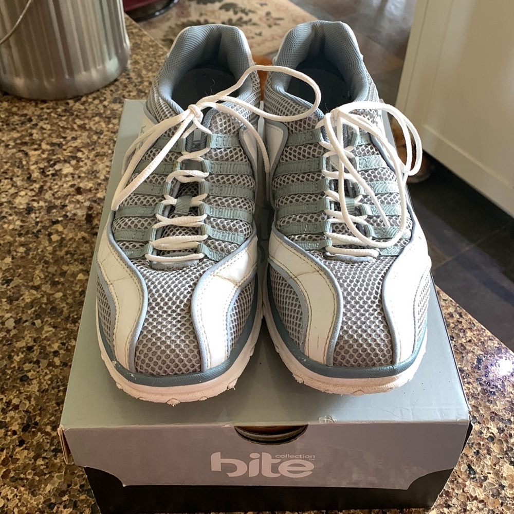 Ladies Crocs Bite Golf Shoes